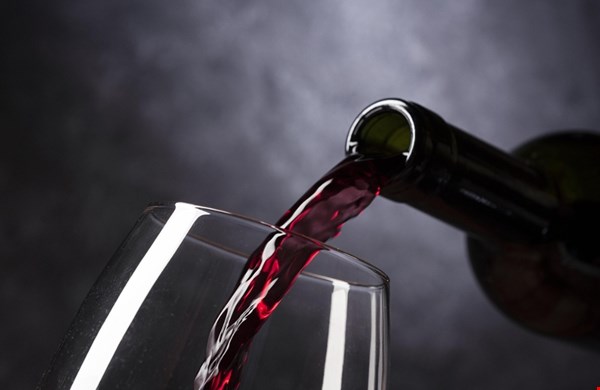 Wijnmomenten om te koesteren: van vrijdagavond tot feestcadeau Wijnmomenten om te koesteren: van vrijdagavond tot feestcadeau